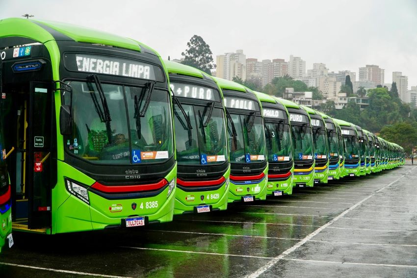 Projeto em São Paulo prevê energia solar para recarga de ônibus elétricos