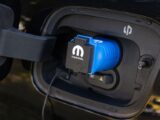 Leapmotor lança adaptador V2L para recarga de dispositivos externos