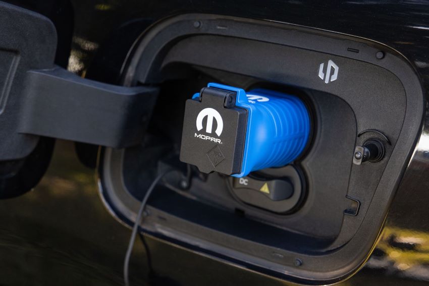 Leapmotor lança adaptador V2L para recarga de dispositivos externos